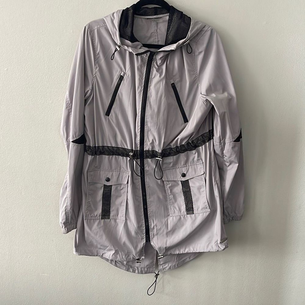 Betsey Johnson Performance Jacket gray black zipper anorak rain windbreaker